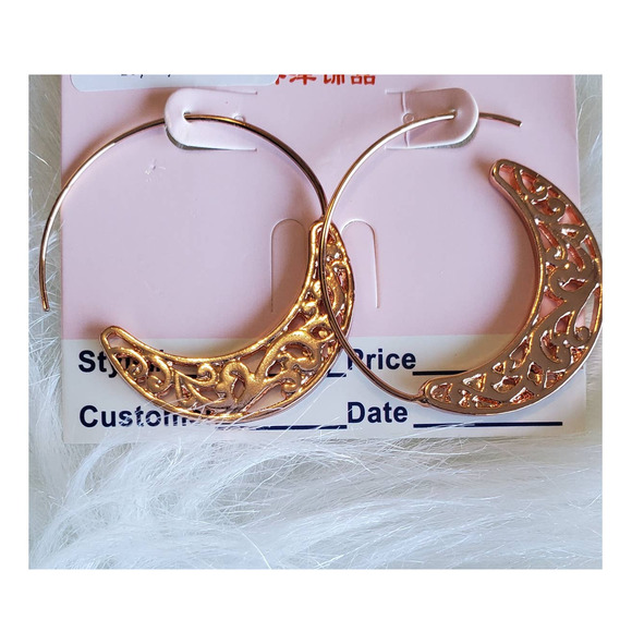 NWT Women's Golden Brass Statement Wave Swirl Half-Hoop Earrings - Picture 1 of 2